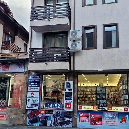 Two-bedroom Paskalina, Near The Lift アパート *