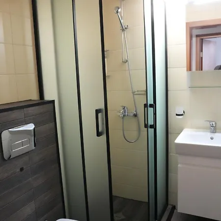 Two-bedroom Paskalina, Near The Lift