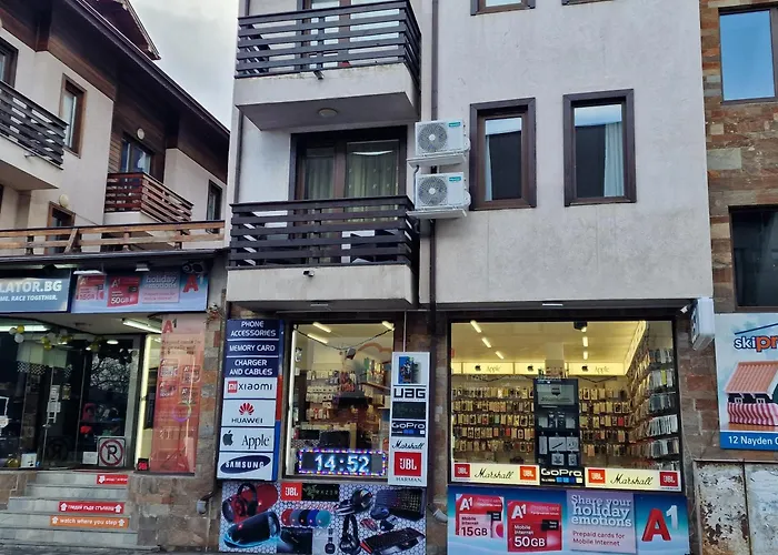 Two-bedroom Paskalina, Near The Lift 아파트 *