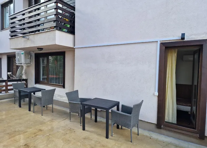 아파트 Two-bedroom Paskalina, Near The Lift *