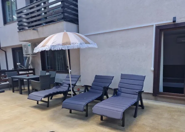 Two-bedroom Paskalina, Near The Lift 아파트 *